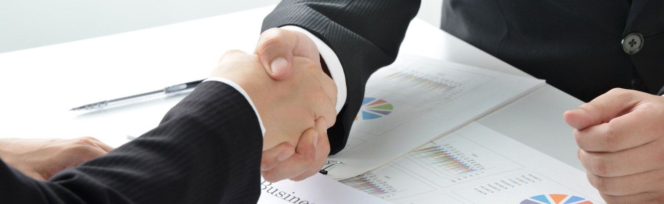 Negociación de contratos - Abogados Estepona